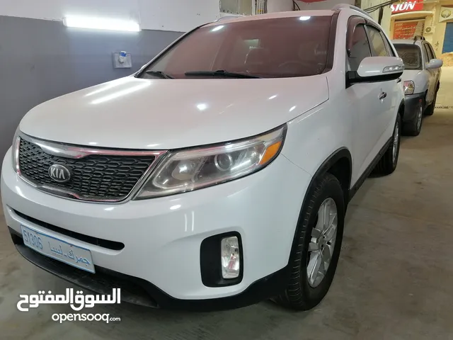 Used Kia Sorento in Tripoli