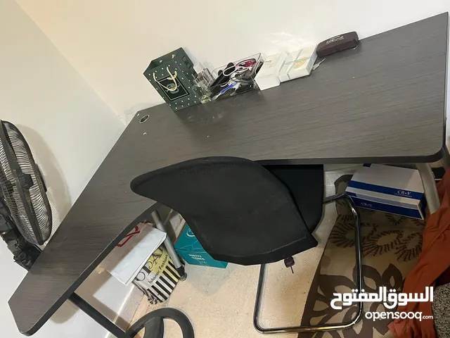مكتب L مميز جدا للبيع