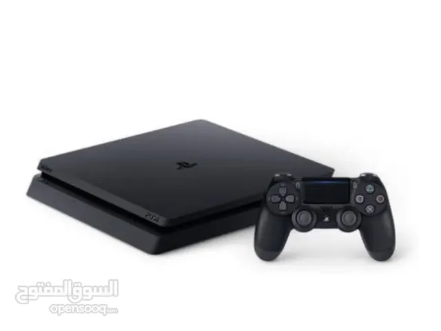 PlayStation 4 fat 500 بالكرتونة بتاعته with 2 controllers
