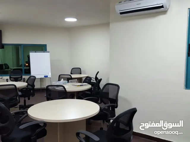 شركة تدريب واستشارات للبيع