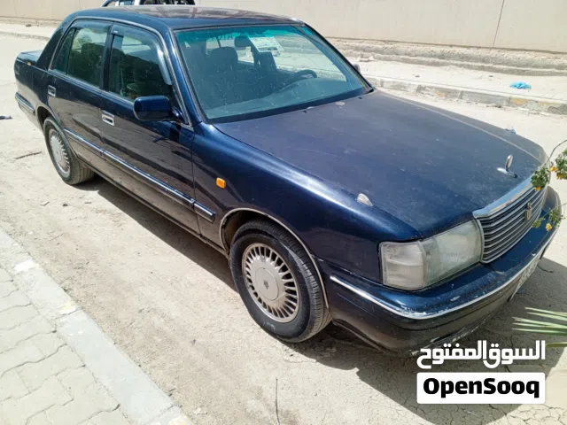 1999 تويوتا كراون Crown