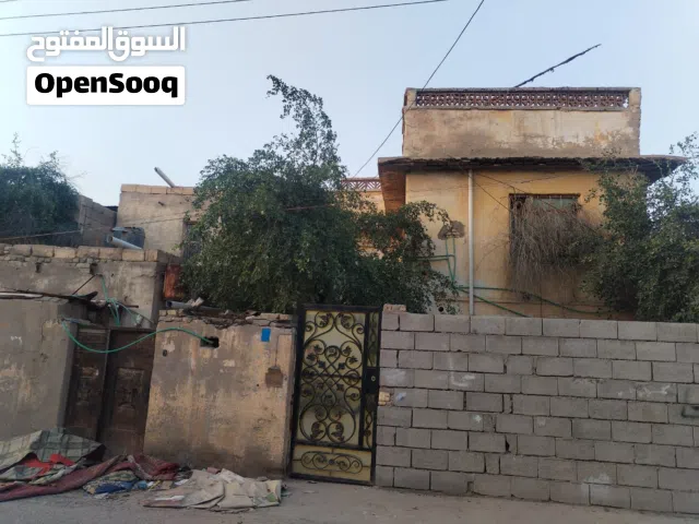 يتوفر بيت للبيع