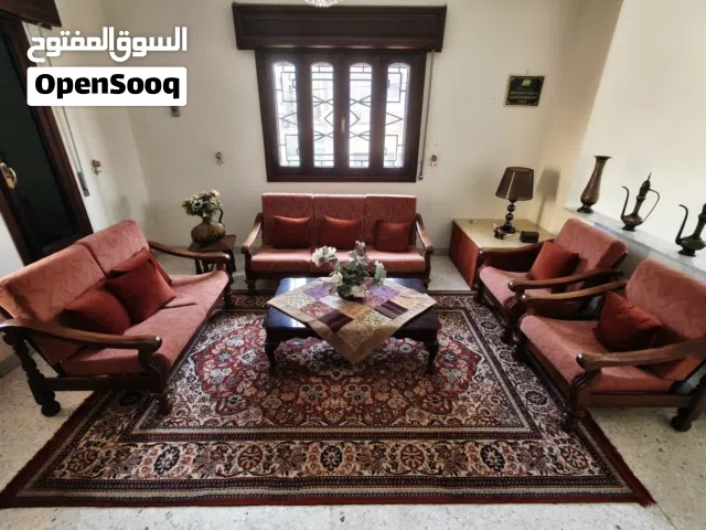 صالون غرفة جلوس/معيشة بحالة ممتازة كما في الصور