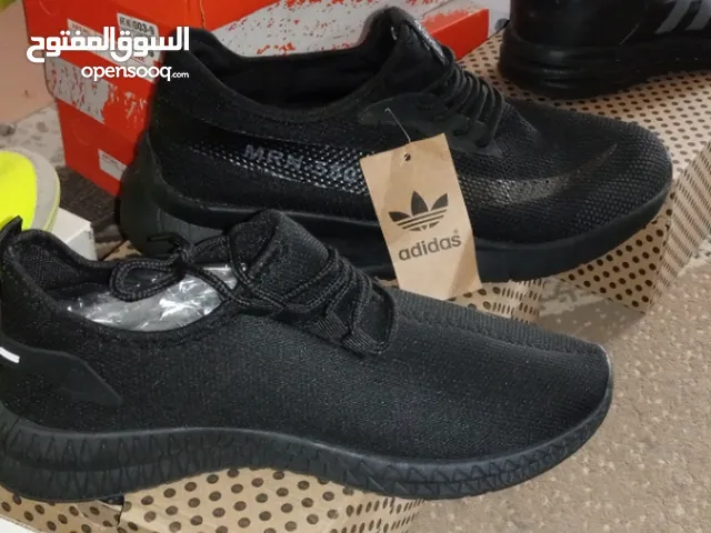 احذية اديداس جزم رياضية - سبورت للبيع : افضل الاسعار في لبنان