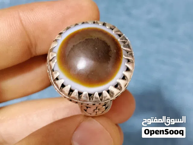 خاتم جزع بقري صياغته ثقيله جدا جدا صياغة صادق الطائي فضه ثقيله تحفه فنيه جمل روعه خاتم جزع بقري صياغ