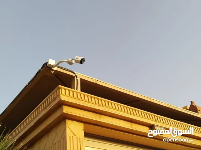 تركيب وصيانة وبرمجة وتمديد كميرات المراقبة واجهزة السنترلات والشبكات واجهزة البصمة والانتركوم