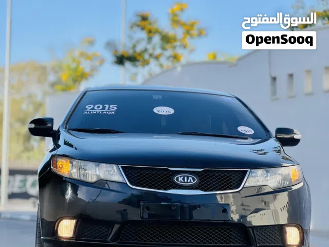 2010 كيا فورتي Standard
