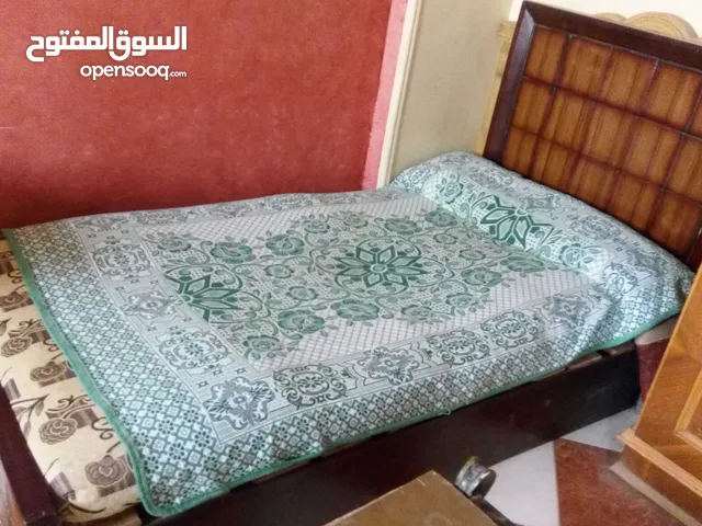 لشاب غير مدخن سرير للإيجار الشهري في الحي العاشر مدينة نصر