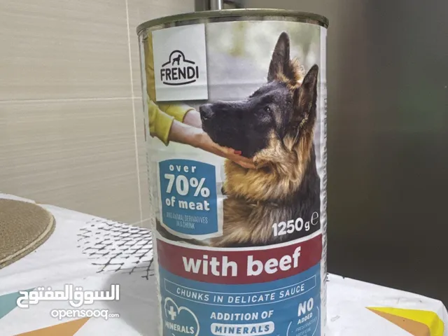 طعام كلاب فريندي باللحم البقري – 1250 جم يوجد 15 علبة