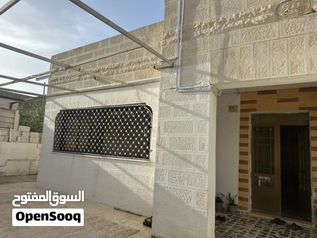 250 m2 4 Bedrooms Apartments for Sale in Madaba Madaba Center
