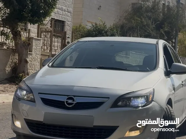 Opel astra 2013 for sale