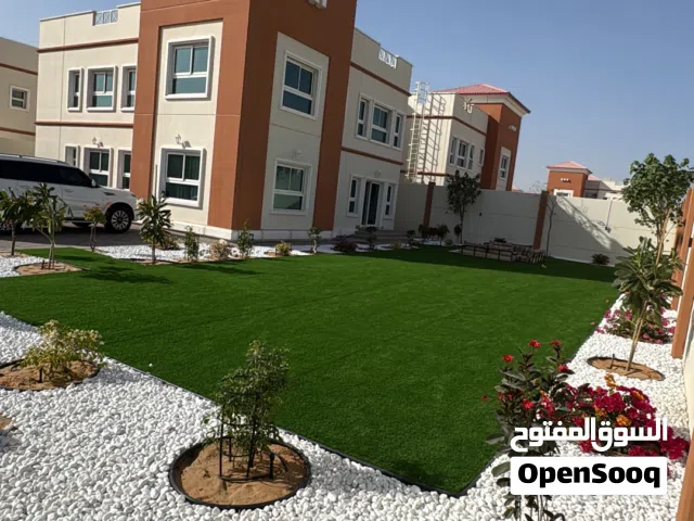 فيلا لإيجار ف جبل حفيت