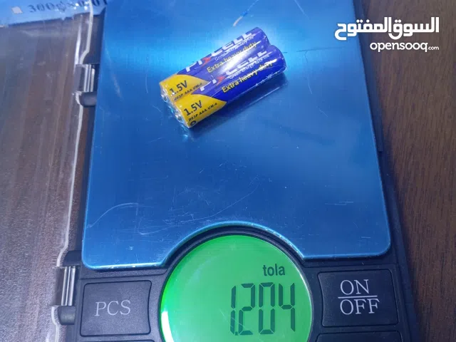 ميزان ذهب و فضه و مواد ثمينه دقيق جدا يوزن حبة السمسم موازين الذهب و الفضه  3 اصفار  شكل