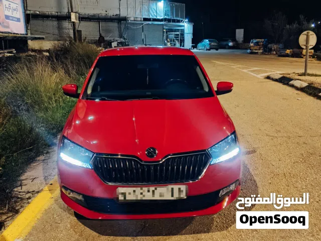 Skoda fabia 2022 أصل اتوماتيك) عداد    حقيقي/   30000.  سعر حرق   بحالة الوكالة