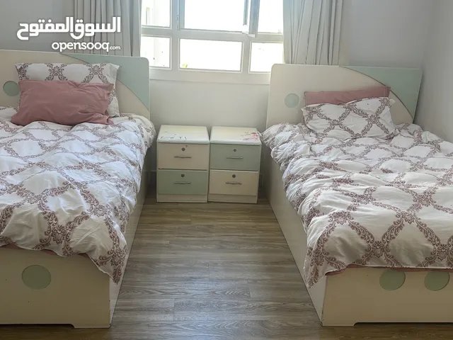 غرفة نوم بنات مستعملة