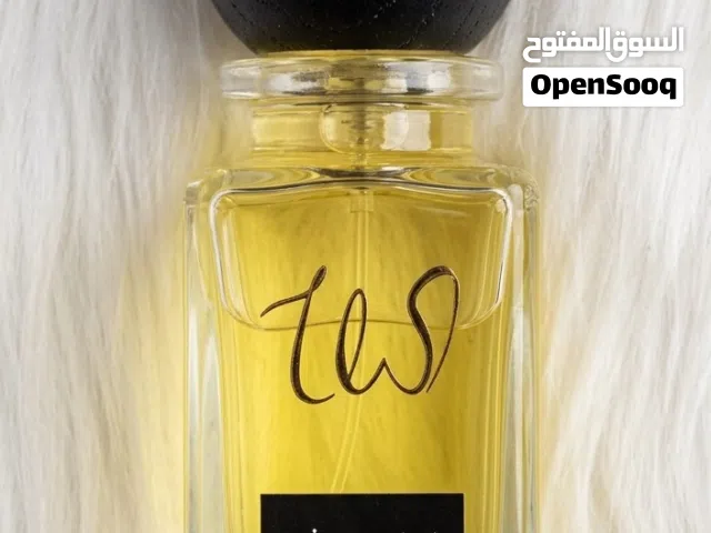 جوهره الفخامه في زجاجه. اكتشف عطر أمواج ديسشن. تفرد برائحتك مع امواج ديسشن.