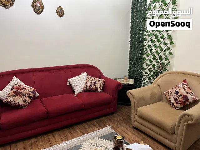 طقم كنب خمري واصفر