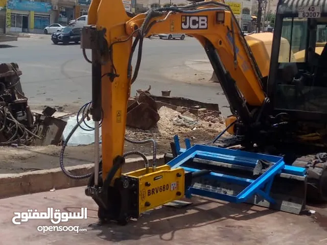 حفارة مع جيك وبكيت للايجار