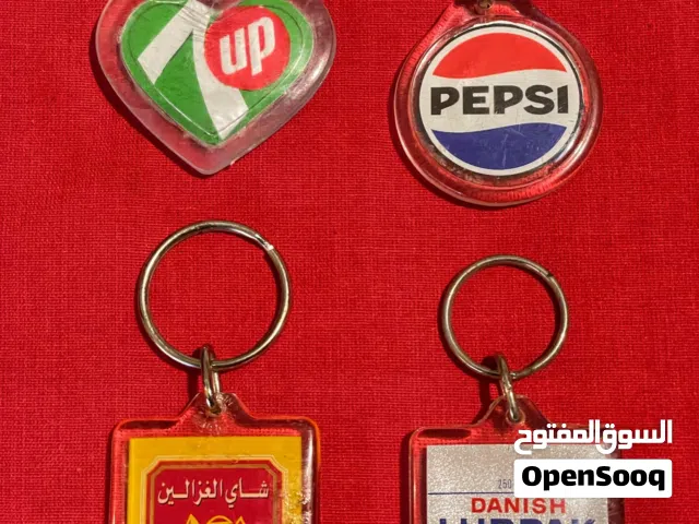 مداليات مفاتيح نوادر، لطفاً إقرأ الوصف.