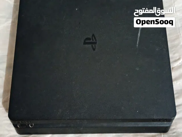 بلايستيشن 4 slim