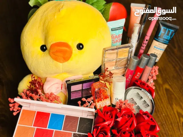 بوكس مكياج ودبدوب البطة هدية عيد الحب