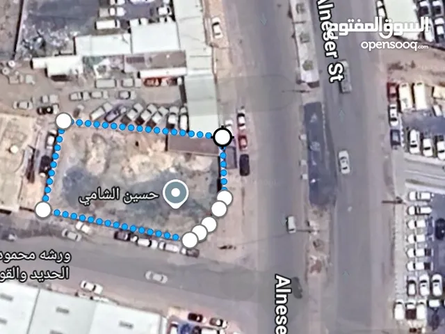 ارض تجاريه مساحة 16.5لبنه