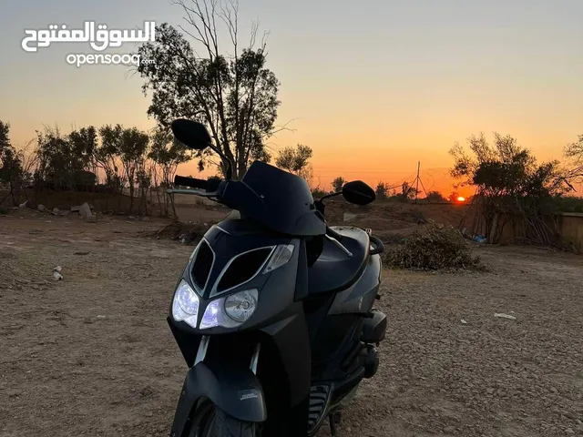 ابريليا ايطالي جمرك رساله مفتوحه استراد المانيا
