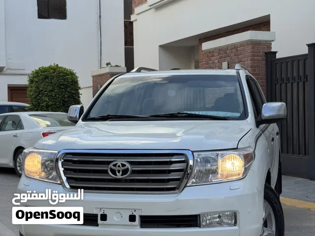تويوتا لاندكروزر 2011 محرك 5.7
