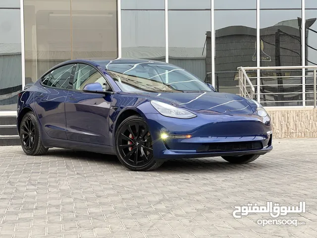 Tesla model 3 2023 فل كامل تيسلا موديل 3 فحص كامل بسعر مغرري لون كحلي جنط كبير اصليي ايرباق اصلي