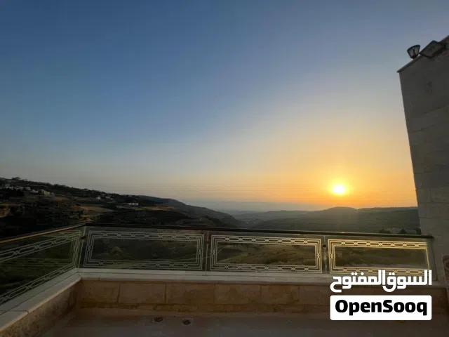 فيلا في عمان  5 دقائق عن دوار  الدله في مرج الحمام،اطلاله غربيه