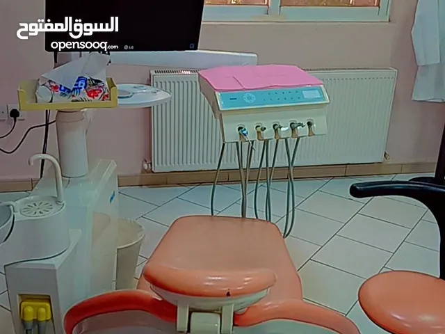 معدات عيادة أسنان مستعمل