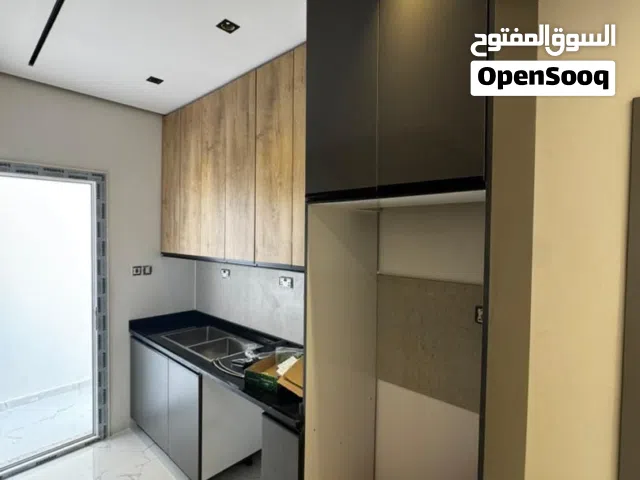 250 m2 3 Bedrooms Apartments for Rent in Benghazi Al-Sayeda A'esha