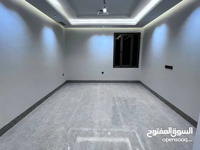 شقة للإيجار في جنوب عبد الله المبارك قطعة 1