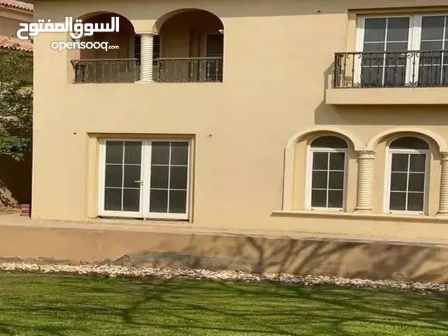 240 m2 5 Bedrooms Villa for Sale in Cairo Fifth Settlement