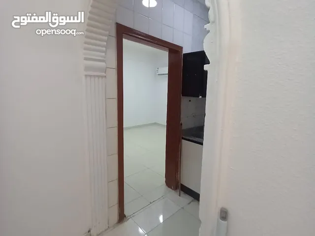 165 m2 1 Bedroom Apartments for Rent in Al Riyadh As Sahafah