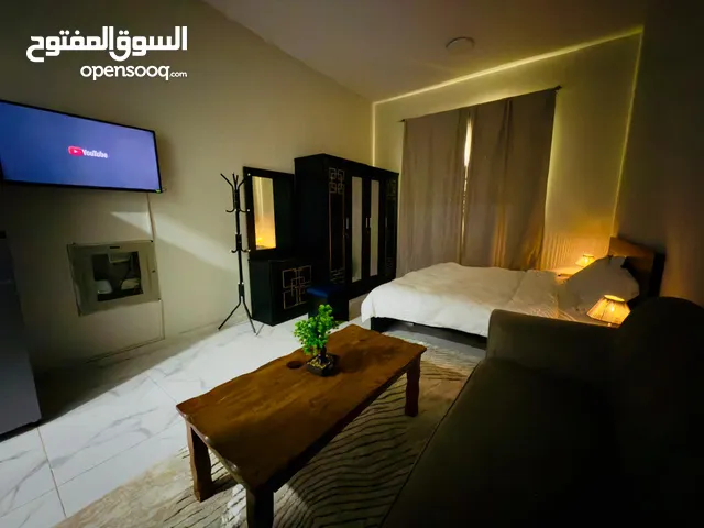 z9 استديو مفروش بالمويهات 2 مقابل اكاديميه عجمان وقريب من مخرج دبي والسعودي الالماني وستي لايف التله