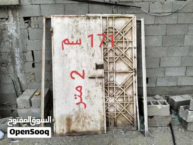 للبيع باب حديد درفتين