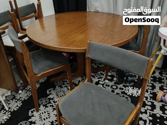 طاوله سفره مستعمل في حاله جيده