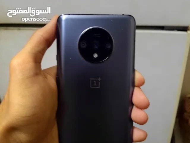 one plus 7t phone is in good condition without charger,box,headset
