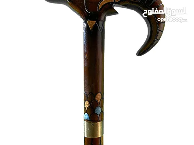 عصا فريدة مصنوعة يدوياً تحتوي على سيف مخفي