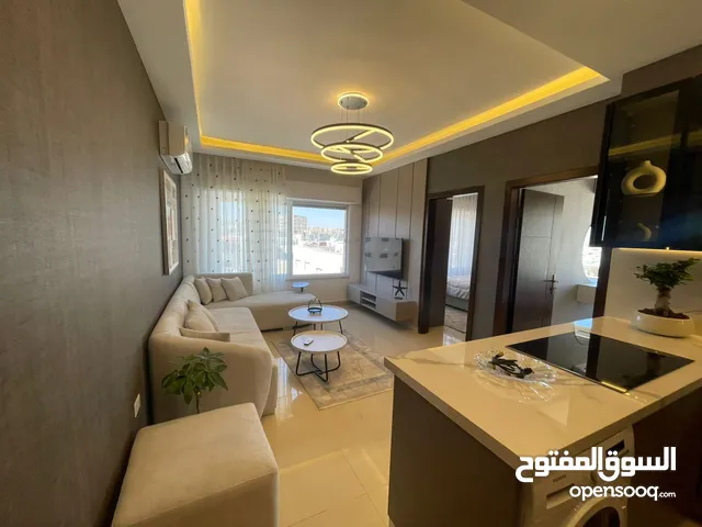 شقه استثمارية للبيع او للايجار مفروش في الخامس - ref : 14676