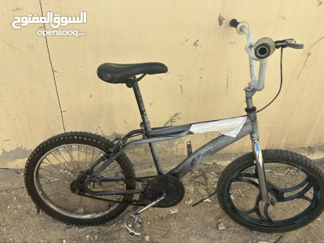 سيكل كامل ما في شي بس يبيله التيوب