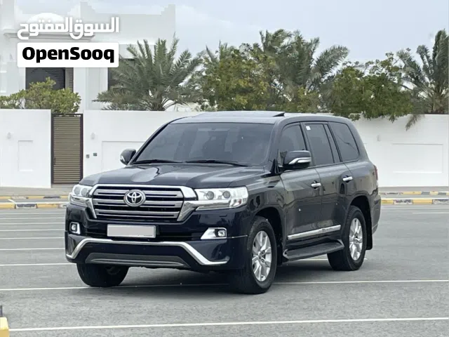 TOYOTA LANDCRUISER GXR V6 MODEL 2016