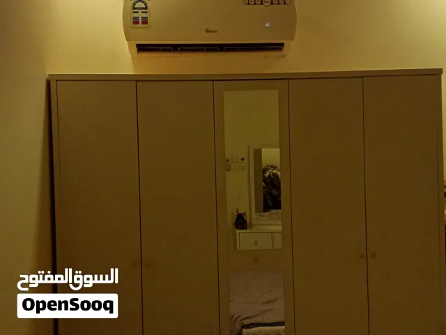 دولاب ملابس خشبي مودرن (أبيض - 5 أبواب) Modern Wooden Wardrobe (White - 5 Doors)