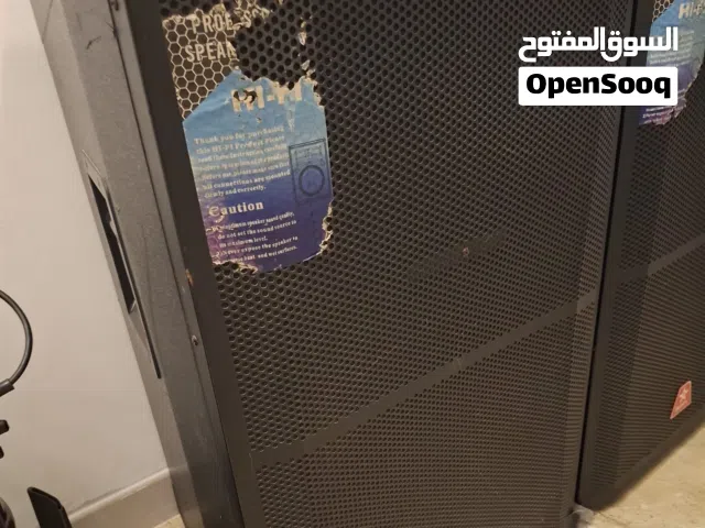 سماعات قوة الواحده 1000 واط صوت ممتاز وجوده عاليه بحاله جيده جدا