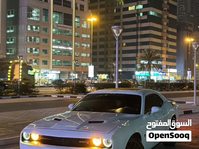 Dodge challenger sxt plus