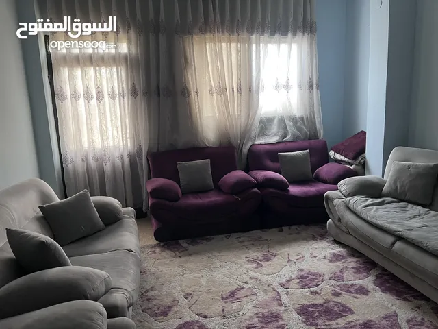 طقم كنب وسجاده وبردايه لصالة الجلوس