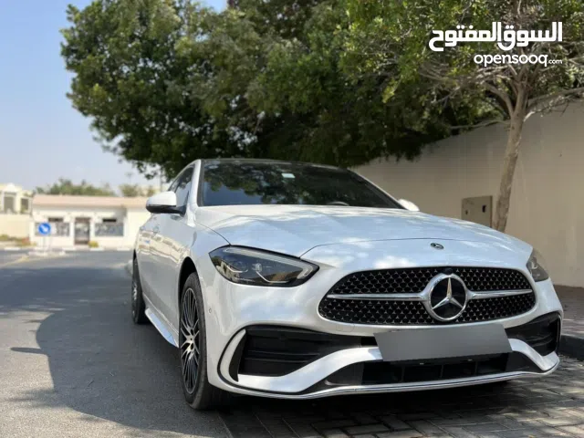 Mercedes-Benz C260 • Brand New Condition •