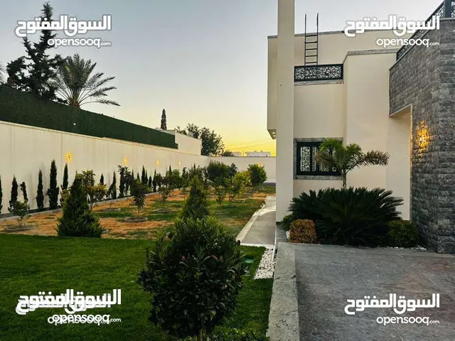 350 m2 More than 6 bedrooms Villa for Sale in Tripoli Souq Al-Juma'a