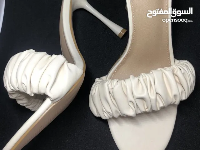 Beige With Heels in Al Dhahirah